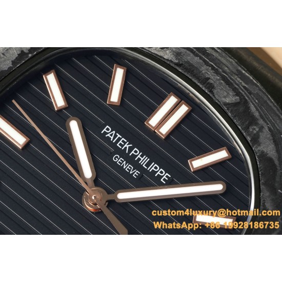 Patek Philippe - Nautilus 5711 40mm Carbon/Carbon/RG Black Textured Dial DIWF 324SC