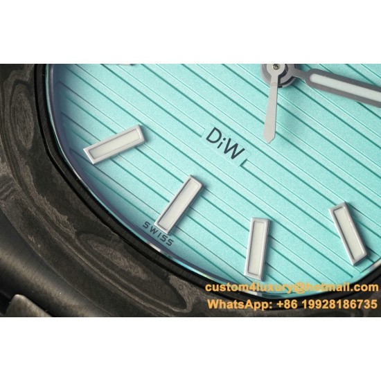 Patek Philippe - Nautilus 5711 40mm Carbon/Carbon Tiffany Blue DIWF 324SC