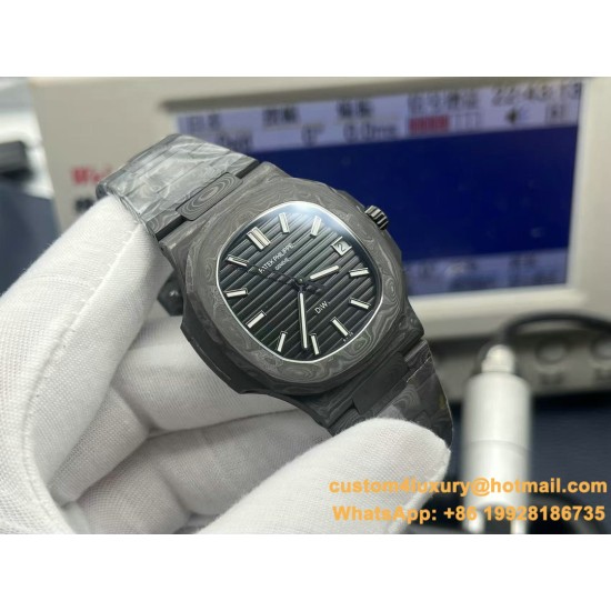 Patek Philippe - Nautilus 5711 40mm Carbon/Carbon Black Textured Dial DIWF 324SC