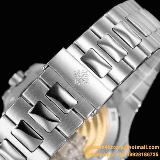 Patek Philippe - Nautilus 5711 40mm  Diamond Bezel SS/SS Green Dial 3KF A330SC
