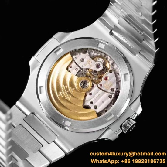 Patek Philippe - Nautilus 5711 40mm  Diamond Bezel SS/SS Green Dial 3KF A330SC
