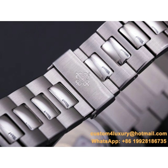 Patek Philippe - Nautilus 5726 40mm SS/SS Blue Textured Dial PPF A324