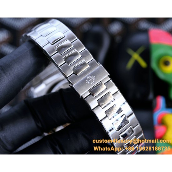 Patek Philippe - Nautilus 5980 40mm SS/SS Black/White K6F A28-520