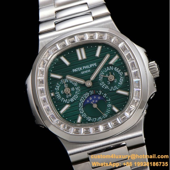 Patek Philippe - Nautilus 5740 40mm Diamonds SS/SS Green/Stk TWF A240