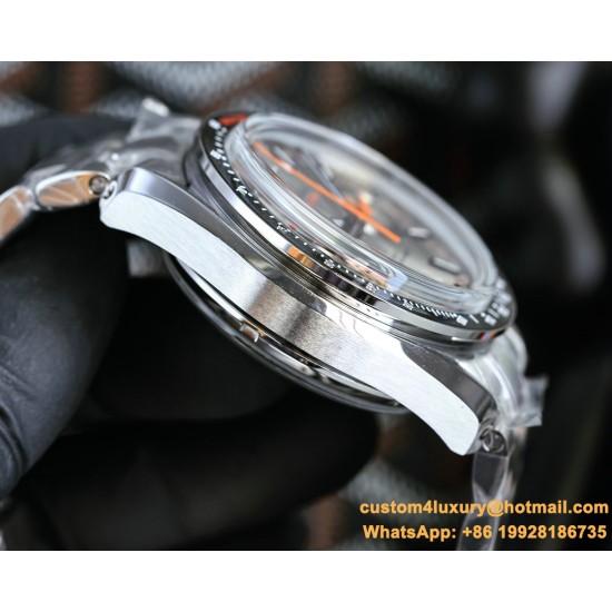 Omega - Speedmaster Moonwatch Chronograph 44MM SS/SS Grey/Org BTF A7750