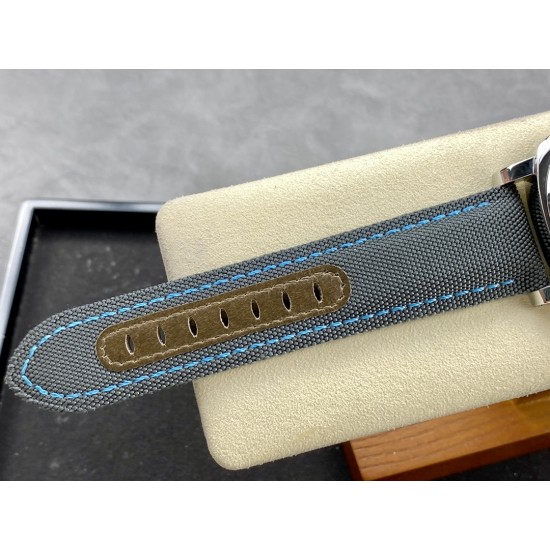PANERAI - PAM774 Luminor 44mm Black Dial SS/NY HWF A6497