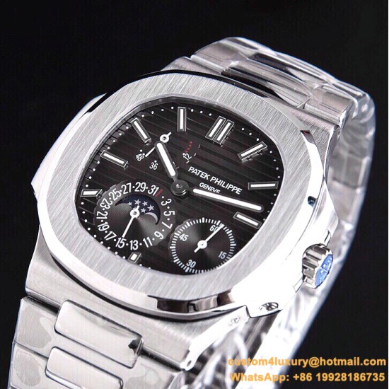 Patek Philippe - Nautilus 40mm 5712 SS/SS Black/Stk GRF A240