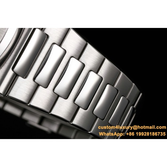 Patek Philippe - Nautilus 40mm 5712 SS/SS Blue/Stk 3KF A240