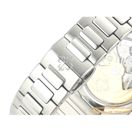 Patek Philippe - Nautilus 7118 35mm Dia SS/SS Blue Dial MSF A324