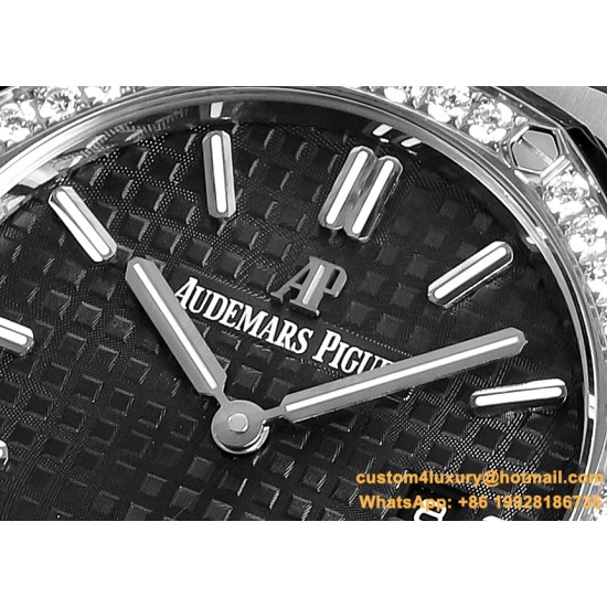 Royal Oak Ladies 67651 33mm Dia SS/SS Black TKF Swiss Qtz