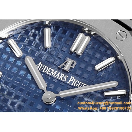 Royal Oak Ladies 67650 33mm SS/SS Blue TKF Swiss Qtz