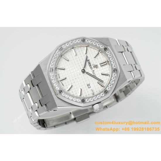 Royal Oak Ladies 67651 33mm Dia SS/SS White ZF Swiss Qtz