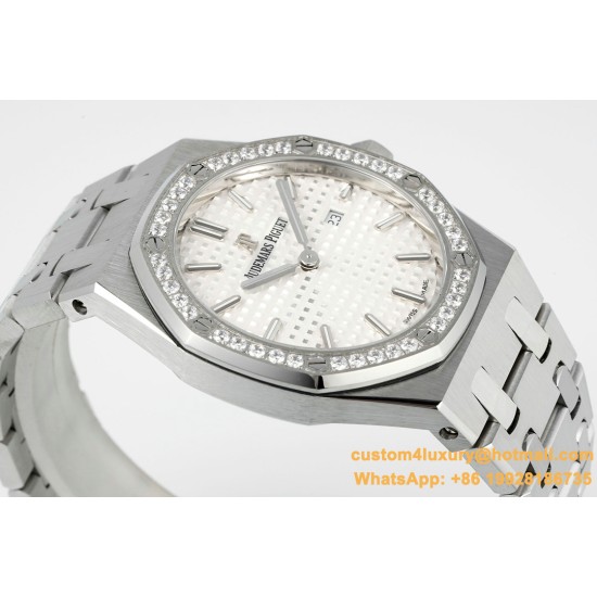 Royal Oak Ladies 67651 33mm Dia SS/SS White ZF Swiss Qtz