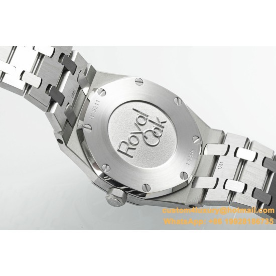 Royal Oak Ladies 67651 33mm Dia SS/SS White ZF Swiss Qtz