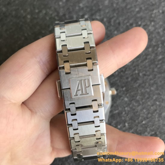 Royal Oak Jumbo Extra Thin 15202 SS/SS Yellow XF V2 A2121