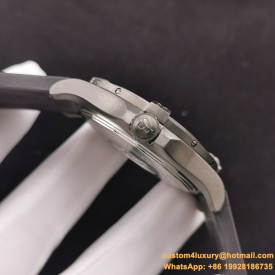 Breitling - Avenger II GMT A3239011 SS/RU Black OXF A2836