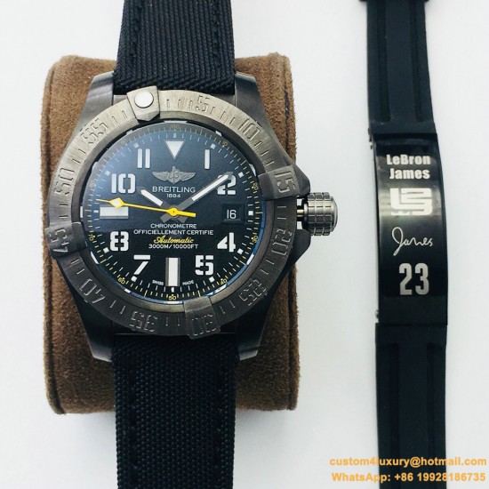 Breitling - Avenger II GMT BlackSteel DLC/TI/NY Black OXF V2 A2836