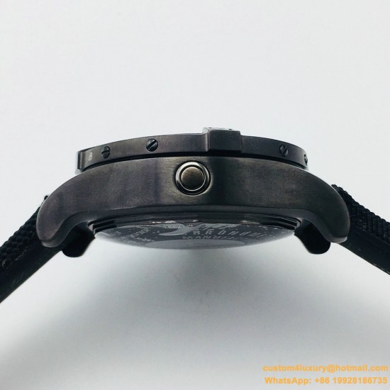 Breitling - Avenger II GMT BlackSteel DLC/TI/NY Black OXF V2 A2836
