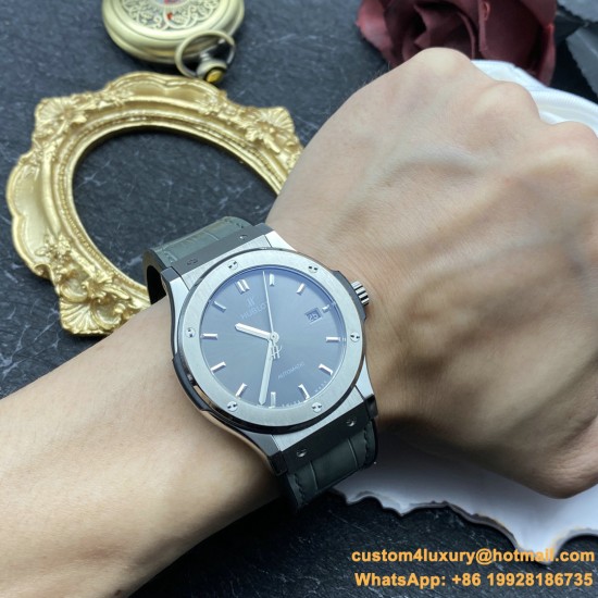 Hublot Classic Fusion Titanium 42mm Grey HF HUB1110