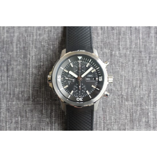 Aquatimer Chrono 44mm Black/Stk SS/RU V6F A7750