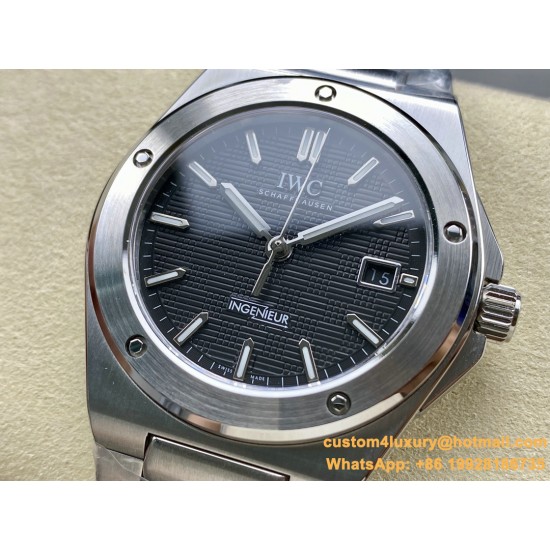 IWC-Ingeniuer Automatic 40mm SS/SS Patterned Grey Dial GHF A2892