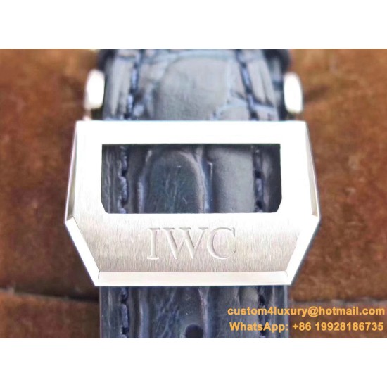 IWC - Portugieser Chronograph Classic 42mm SS/LE White ZF A7750