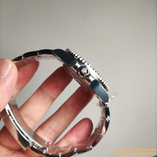 GMT Master II 116710 BLNR Oys 40mm SS/SS Black/Blue CLEAN VR3186