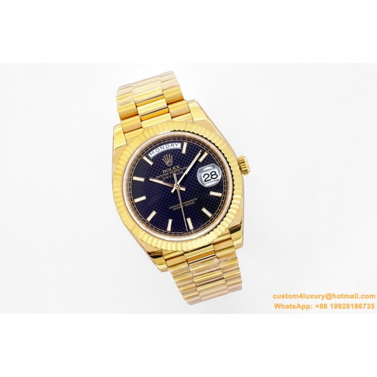 DayDate 40mm YG/YG Black/Stk EWF A2836