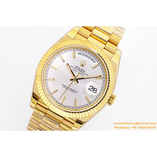 DayDate 40mm YG/YG Silver Textured Dial EWF A2836