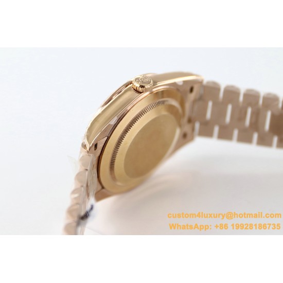 Rolex - DayDate 40mm Flt RG/RG Rose Gold Baug. Diam TWS A2836
