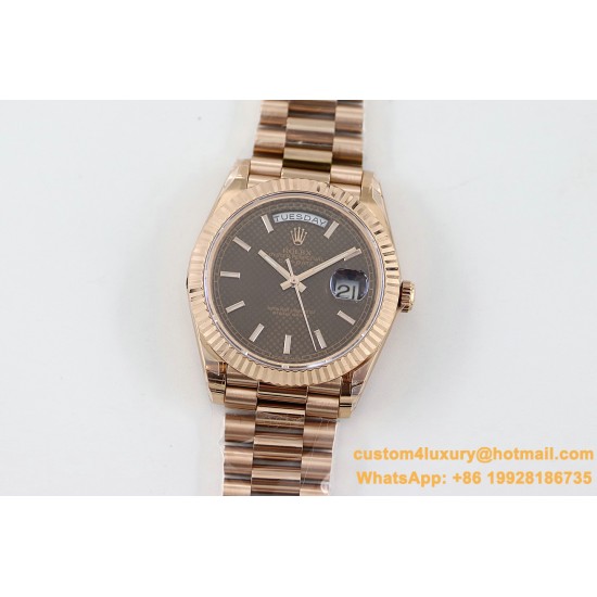 Rolex - DayDate 40mm Flt RG/RG Brown Textured Diam TWS A2836
