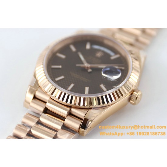 Rolex - DayDate 40mm Flt RG/RG Brown Textured Diam TWS A2836