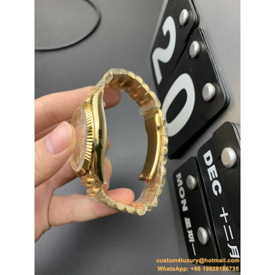 DayDate 40mm YG/YG Silver/Rmn EWF A2836