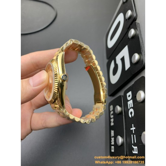 DayDate 40mm YG/YG Gold/Stk EWF A2836